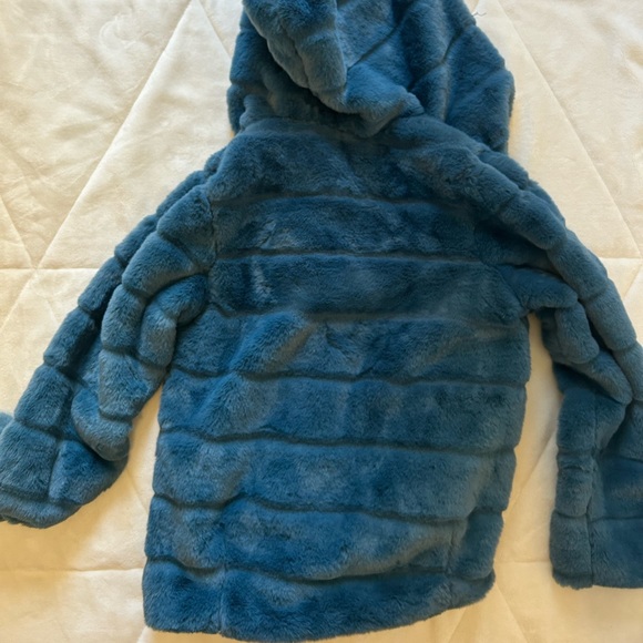 Apparis Faux Fur Blue Coat - Picture 4 of 4